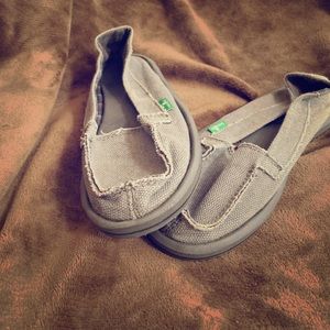 Women’s size 7 slip on/loafers shoes 👞